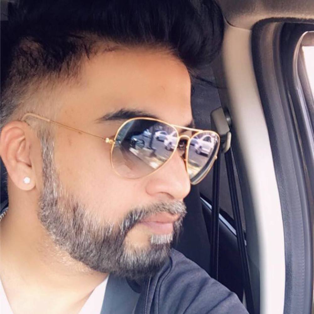 Meet your Posher, Sumit